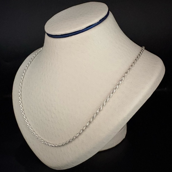 Sterling Silver Rope Chain Necklace. - Picture 3 of 9